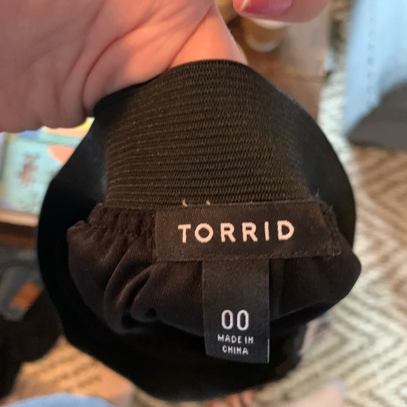 Unique High Waisted Skirt - Picture 3 of 3